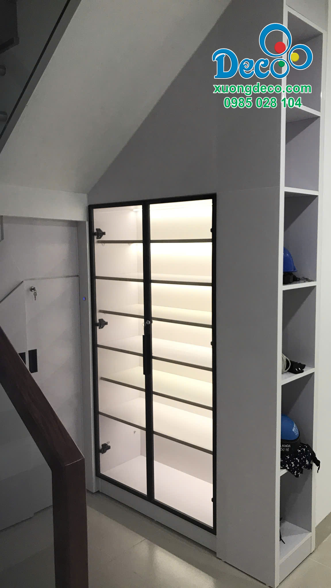 Tủ giày cánh kính kết hợp đèn led