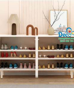 Không gian bên trong tủ giày