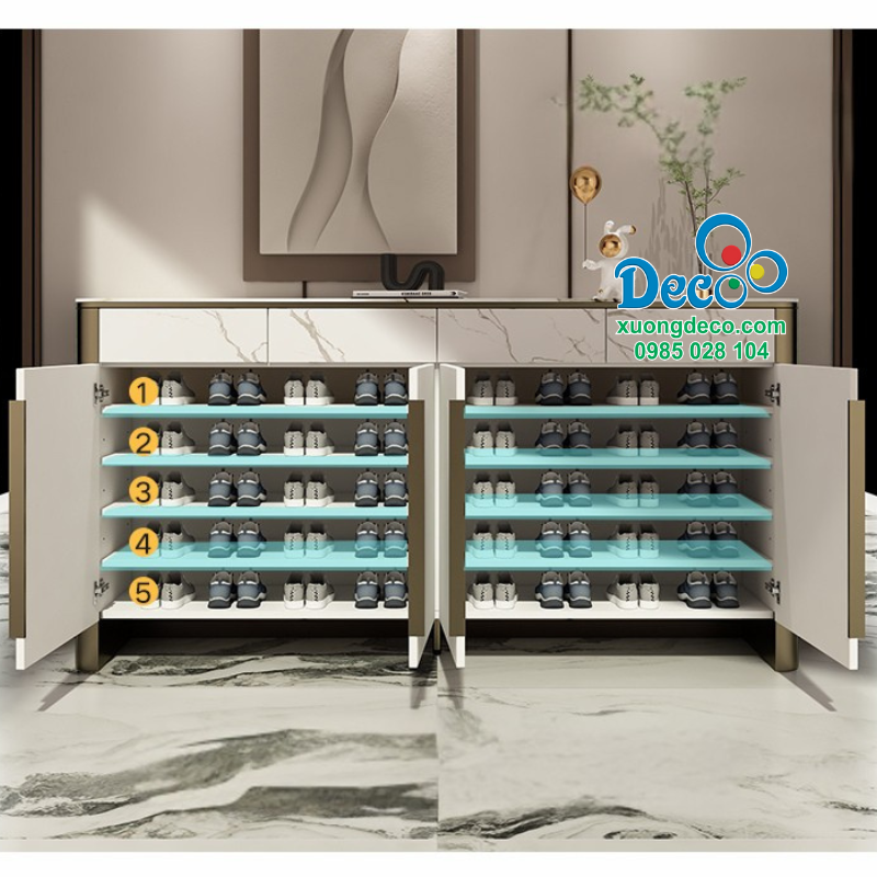 Không gian bên trong tủ