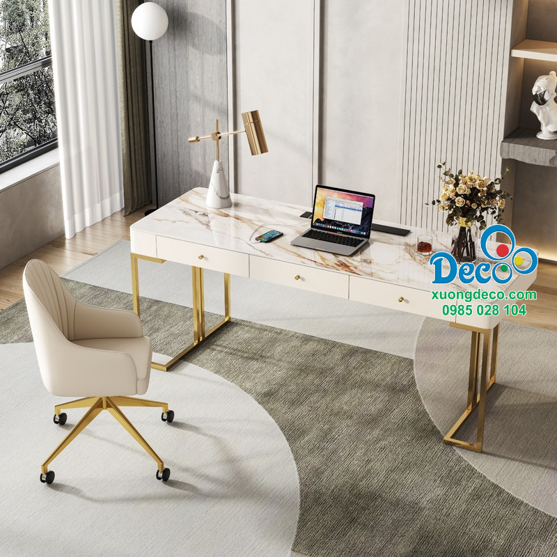 Bàn lãnh đạo cao cấp