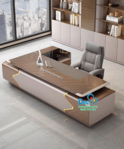 Mặt bàn làm việc rộng rãi