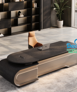 Mặt bàn làm việc rộng rãi