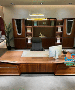 Mặt bàn lãnh đạo rộng rãi