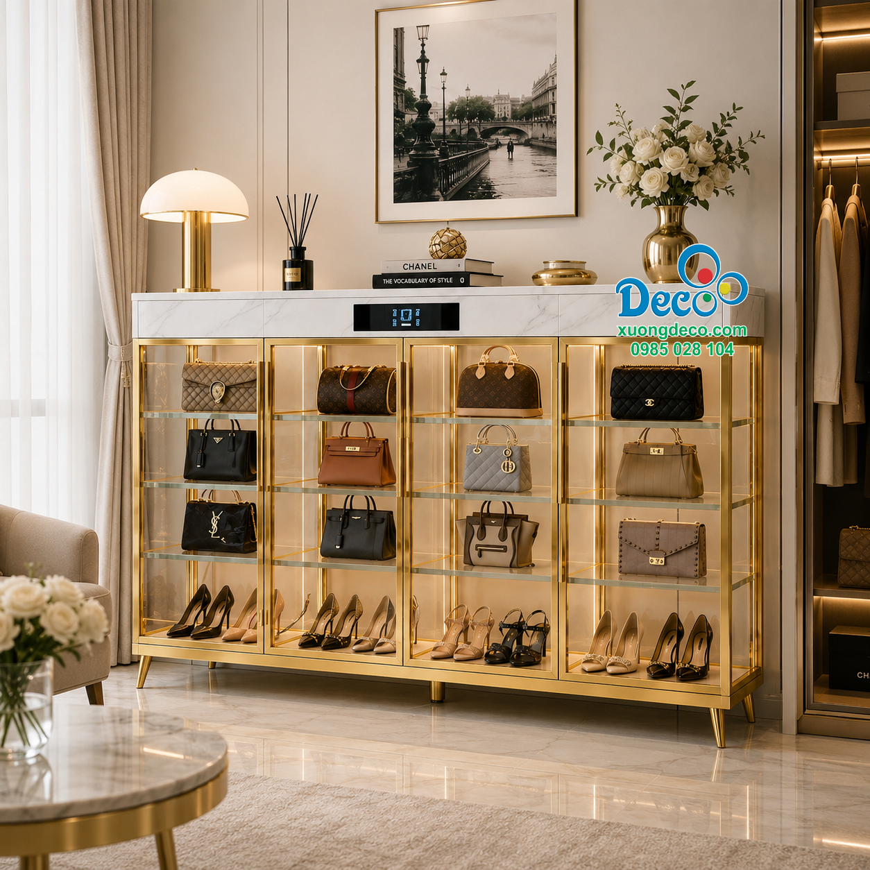 Tủ nhôm kính 4 bề Deco thiết kế dành riêng để trưng bày và bảo quản đồ hiệu