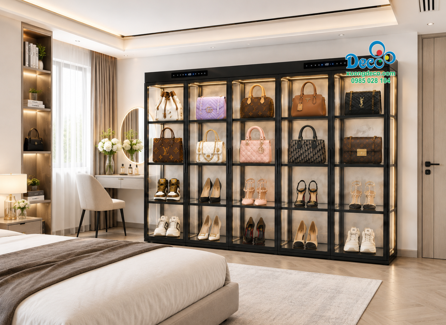 Tủ nhôm kính 4 bề thiết kế dành riêng để trưng bày và bảo quản đồ hàng hiệu